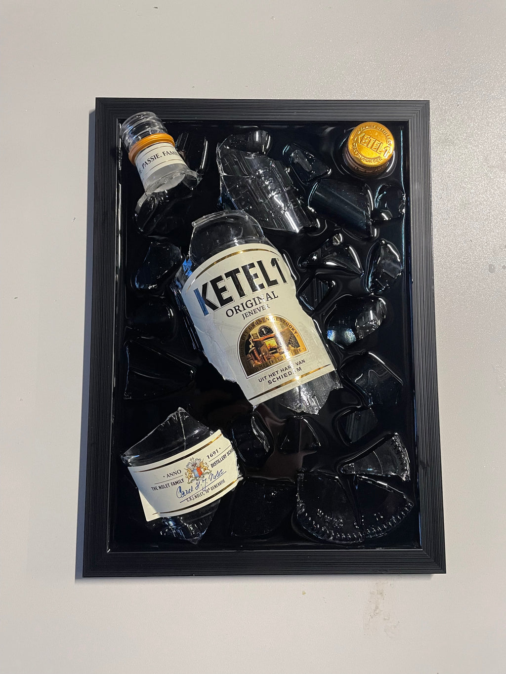 Ketel 1 - Epoxy flessen kunst