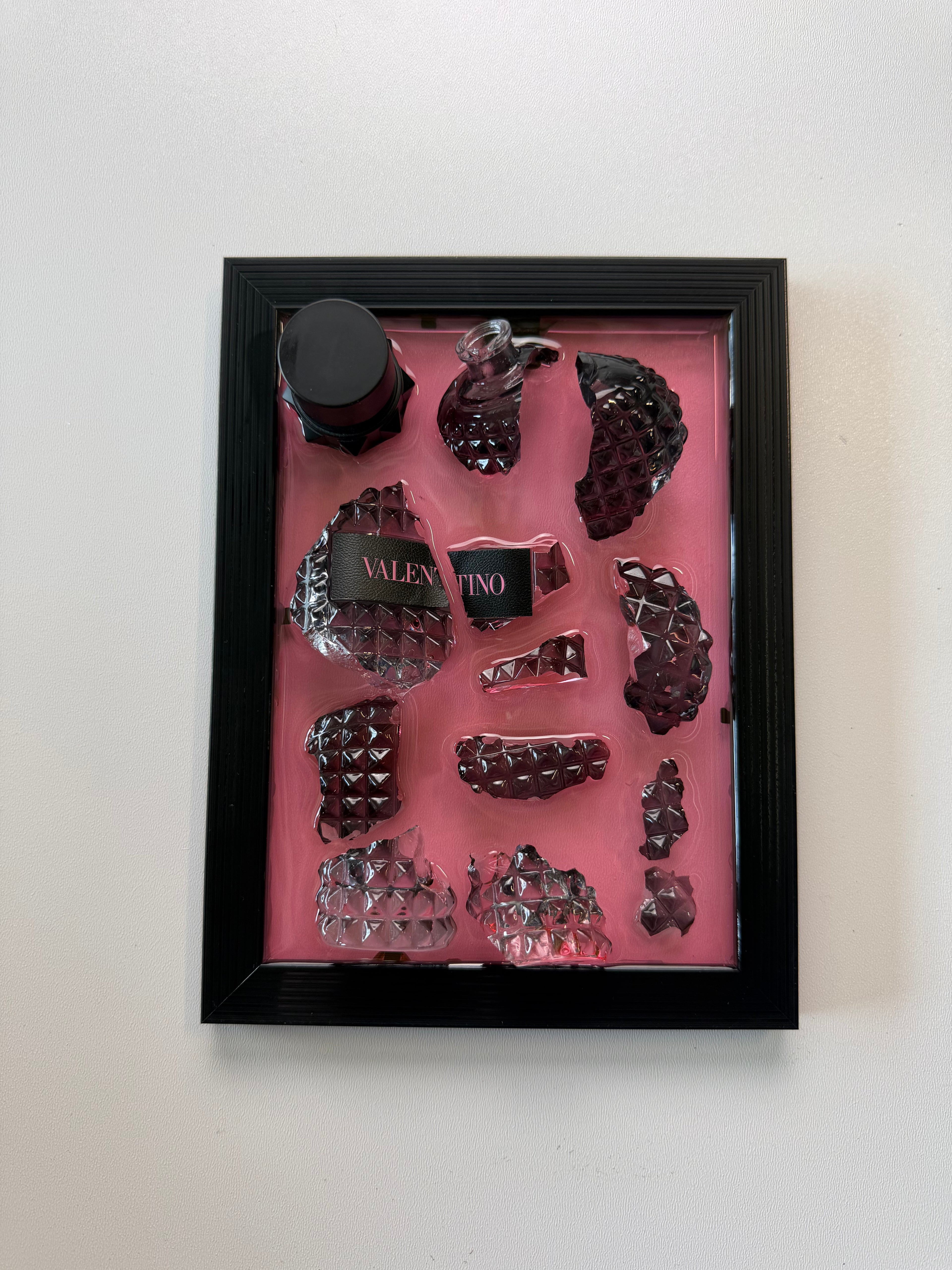 Valentino roze - Epoxy flessen kunst