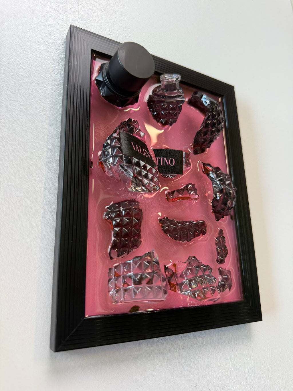 Valentino roze - Epoxy flessen kunst